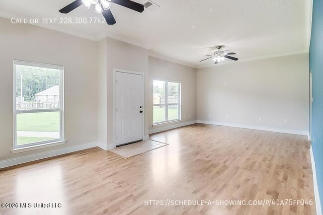 Building Photo - 410 Old Spanish Trail