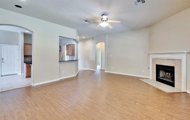 Building Photo - 507 King Eider Ln