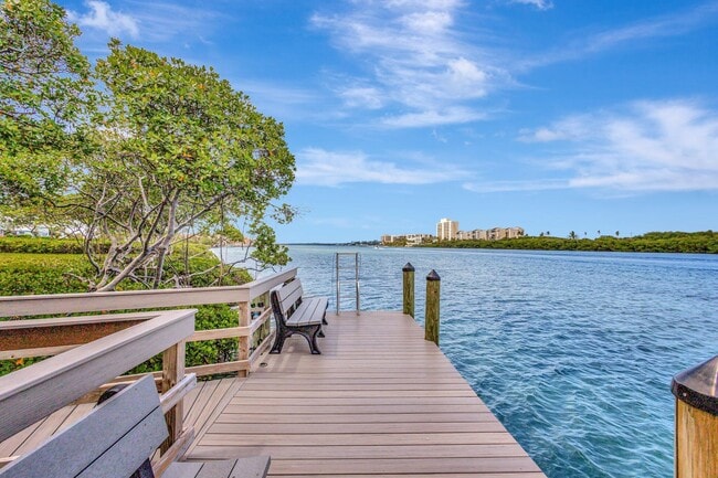 Building Photo - 200 Waterway Rd