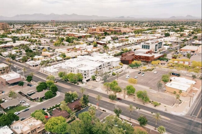 Building Photo - 6951 E 1st St