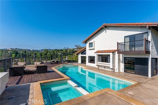 Building Photo - 4372 Park Vicente