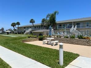 Building Photo - 335 Causeway N