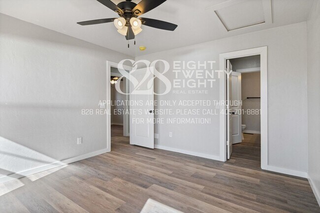 Building Photo - *COMING 7/9/2026!*  Beautiful 3 Bed/2 Bath Duplex Less Than 1 Mile from Campus!