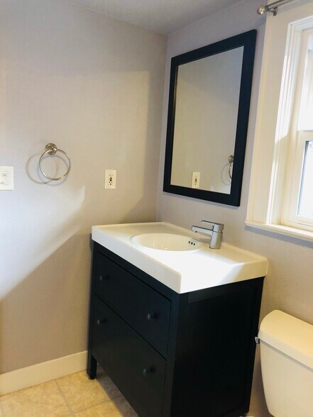 main floor bathroom - 5336 SE 44th Ave
