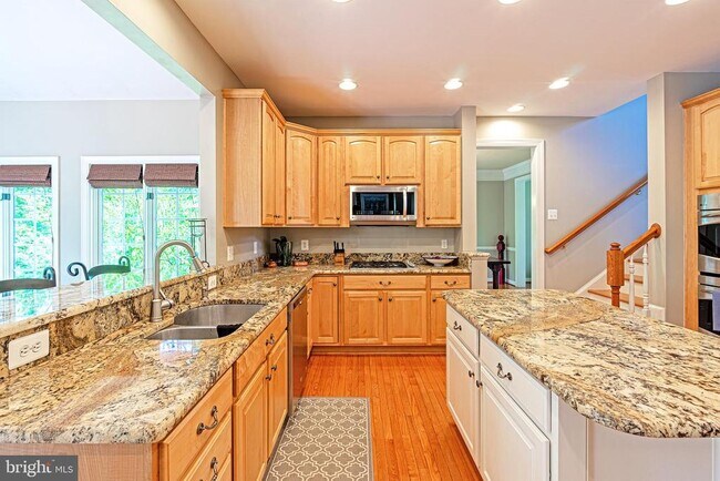 Building Photo - 47333 Middle Bluff Pl