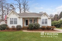Building Photo - 140 Diamond Dr