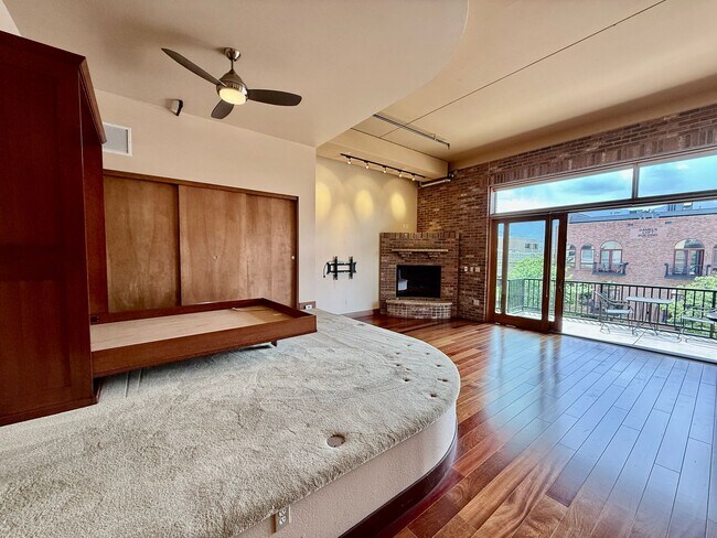 Building Photo - Luxury Studio in the Heart of Downtown Colorado Springs – All utilities included-Premium Living w...