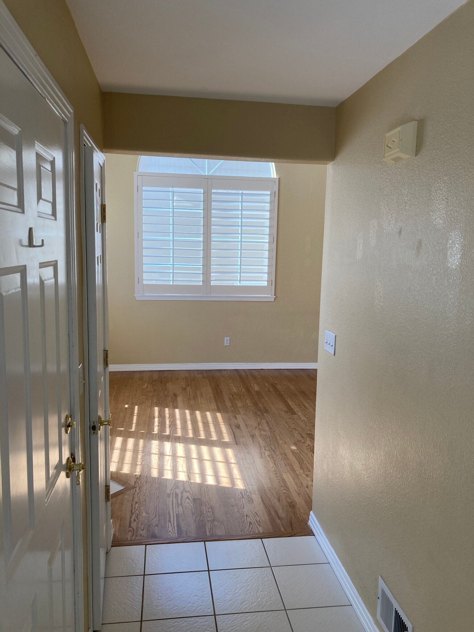 Building Photo - 1727 High Plains Ct