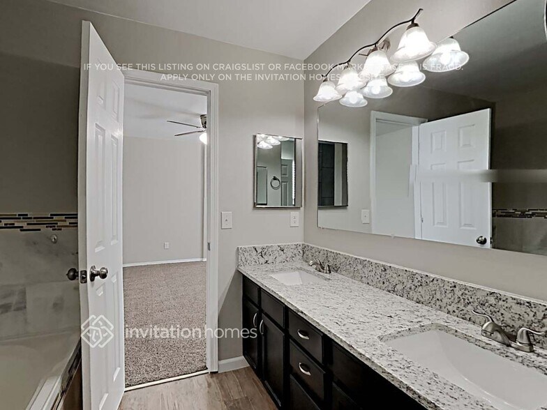 Building Photo - 721 Harvest Field Way