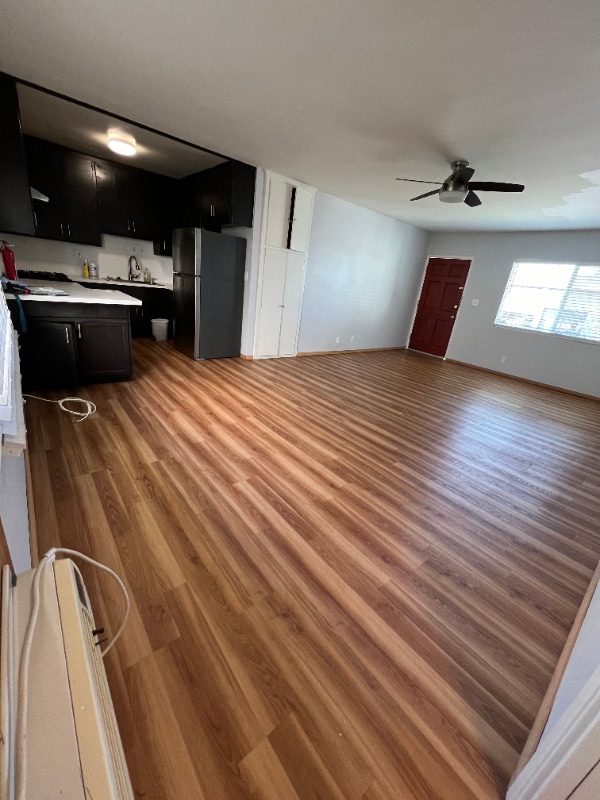 Building Photo - 1361 E Del Mar Blvd