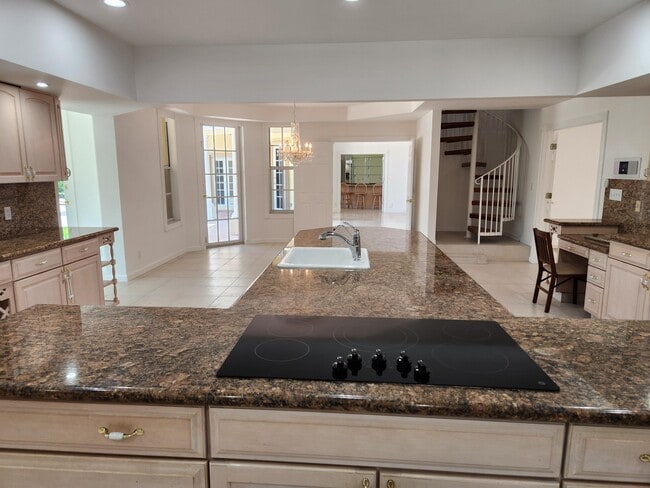 Building Photo - 17885 Fieldbrook Cir E