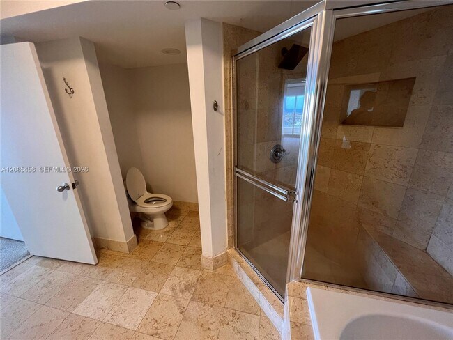 Building Photo - 21055 Yacht Club Dr