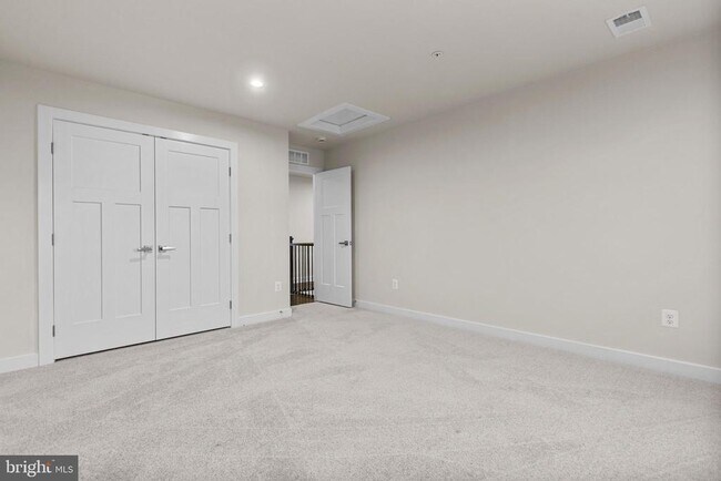 Building Photo - 12105 Empire Ln