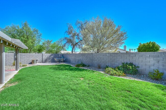 Building Photo - 18203 N 85th Dr
