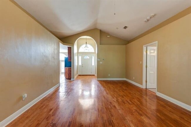 Building Photo - 3485 Barnstaple Dr