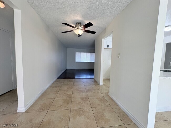 Building Photo - 1575 Cherokee Ln