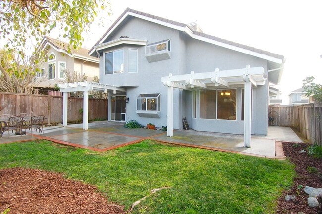 Building Photo - Charming 3 Bedroom, 2.5 Bath Home in Marbl...