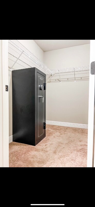 Building Photo - 2410 Salamanca St