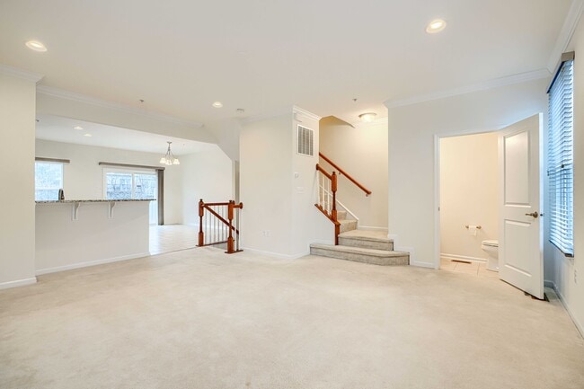 Building Photo - 7403 Wild Honey Way