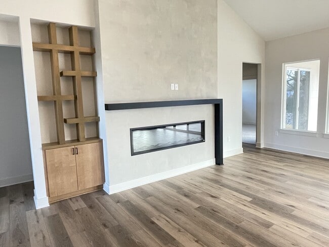 Building Photo - 252 N Ciderbluff St