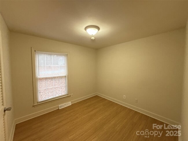 Building Photo - 4409 Brooktree Dr