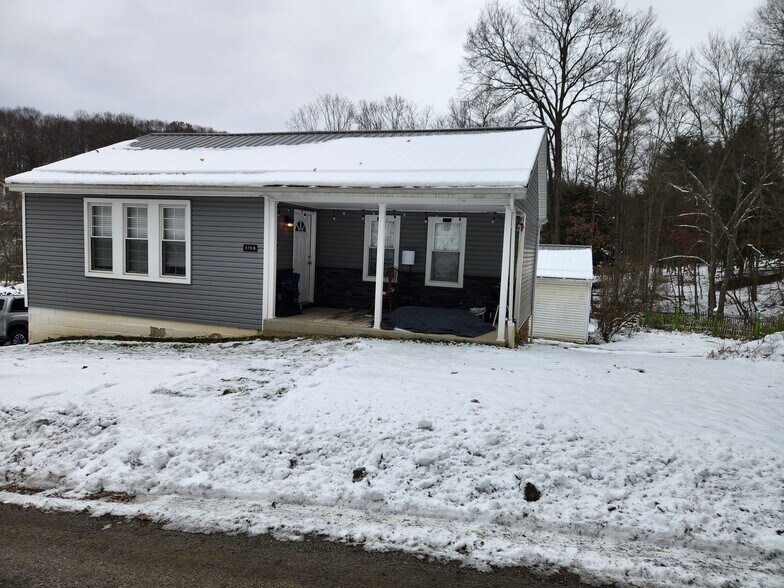 House Front 1 - 375 W Cruikshank Rd