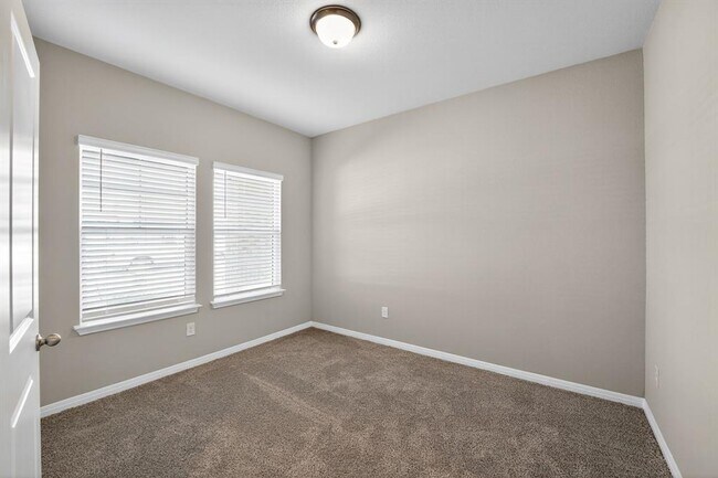 Building Photo - 17801 Prairie Land Wy