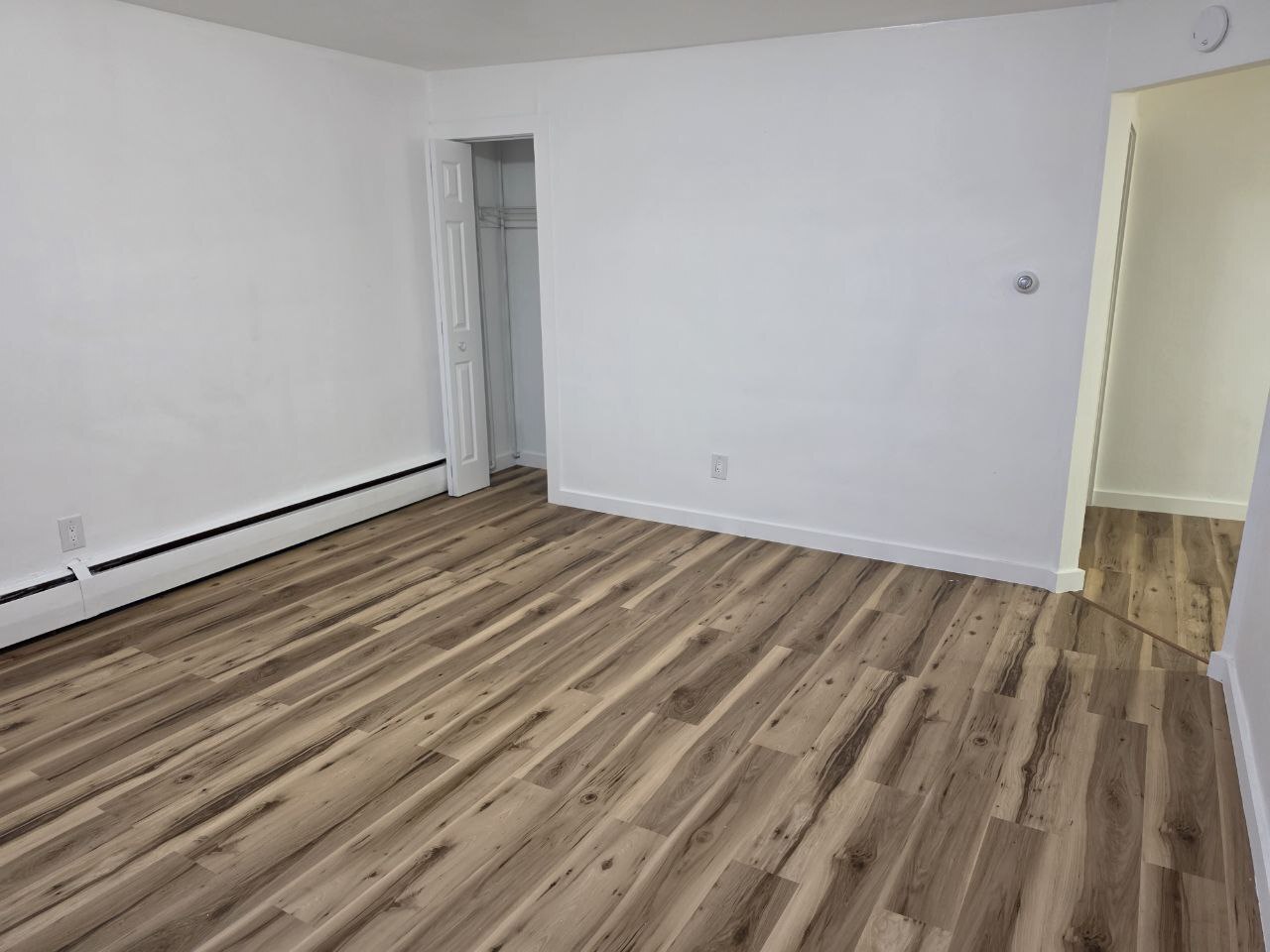 Building Photo - 100 N Pine St