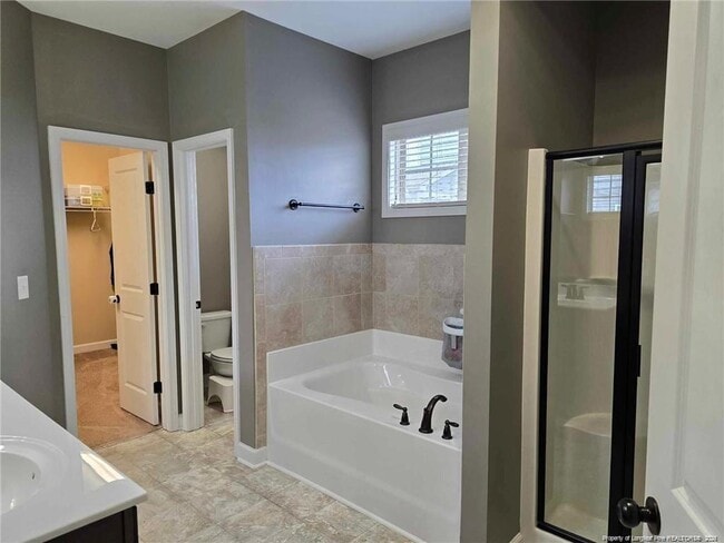 Building Photo - 323 Nottingley Dr