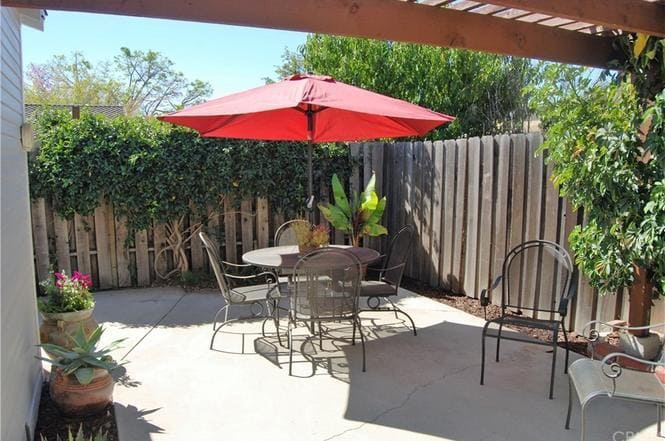 Building Photo - 67 Windsor Ln