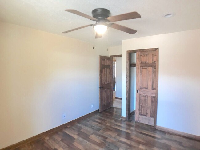 Building Photo - Spacious 4-Bedroom Home in the Desirable Candlelight Park Neighborhood – NE Heights!