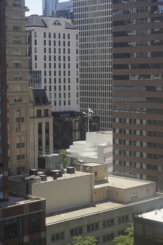 Building Photo - 30 E Huron St