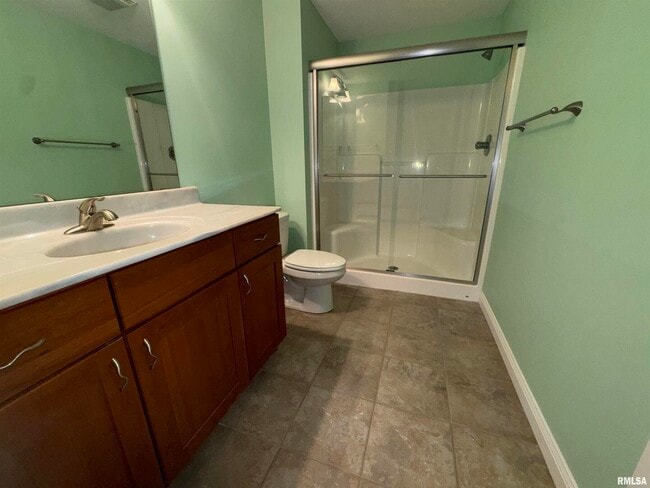 Building Photo - 3011 Belmont Pl