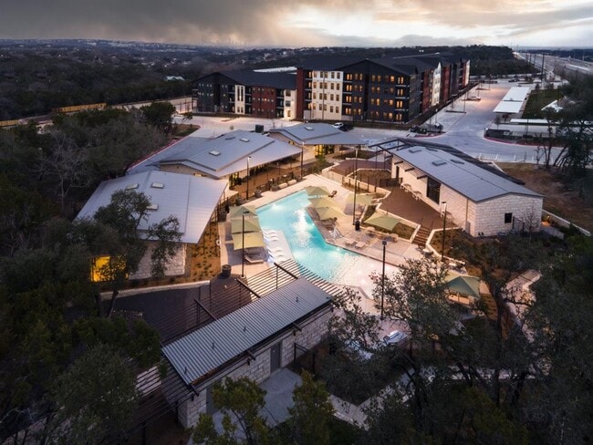 Building Photo - 8350 US-290