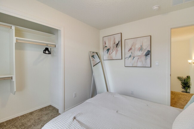 Building Photo - 251 San Clemente Ave NW