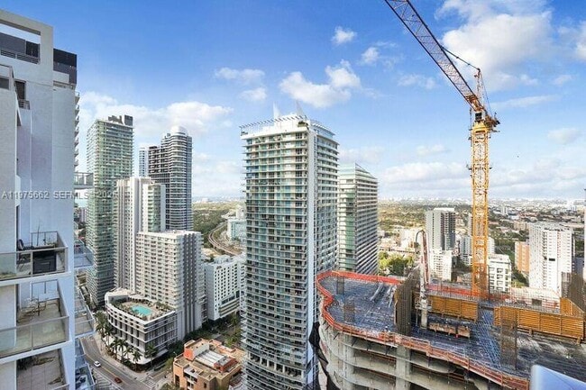 Building Photo - 1010 Brickell Ave