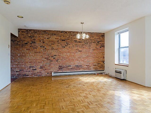 Building Photo - 4 Cypress St