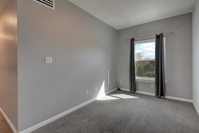 Building Photo - 6238 St Josephs Ct NW