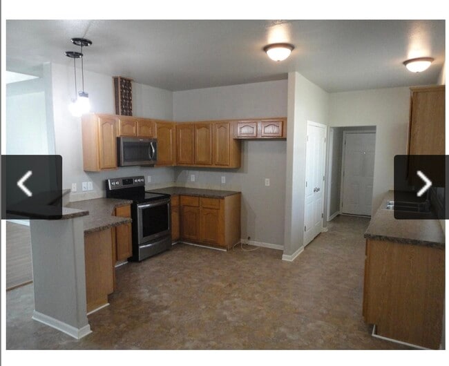 Building Photo - 105 Hemingway Ct