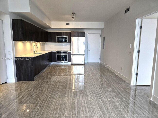 Building Photo - 2960 NE 207th St