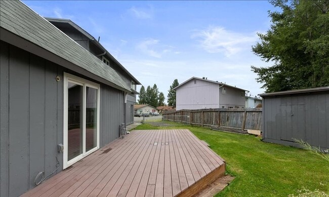 Building Photo - 128