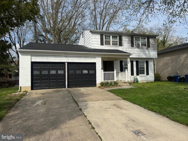 Building Photo - 176 Chapel Dr