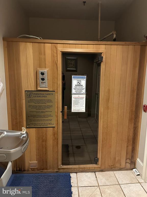 Building Photo - 1550 Spring Gate Dr.