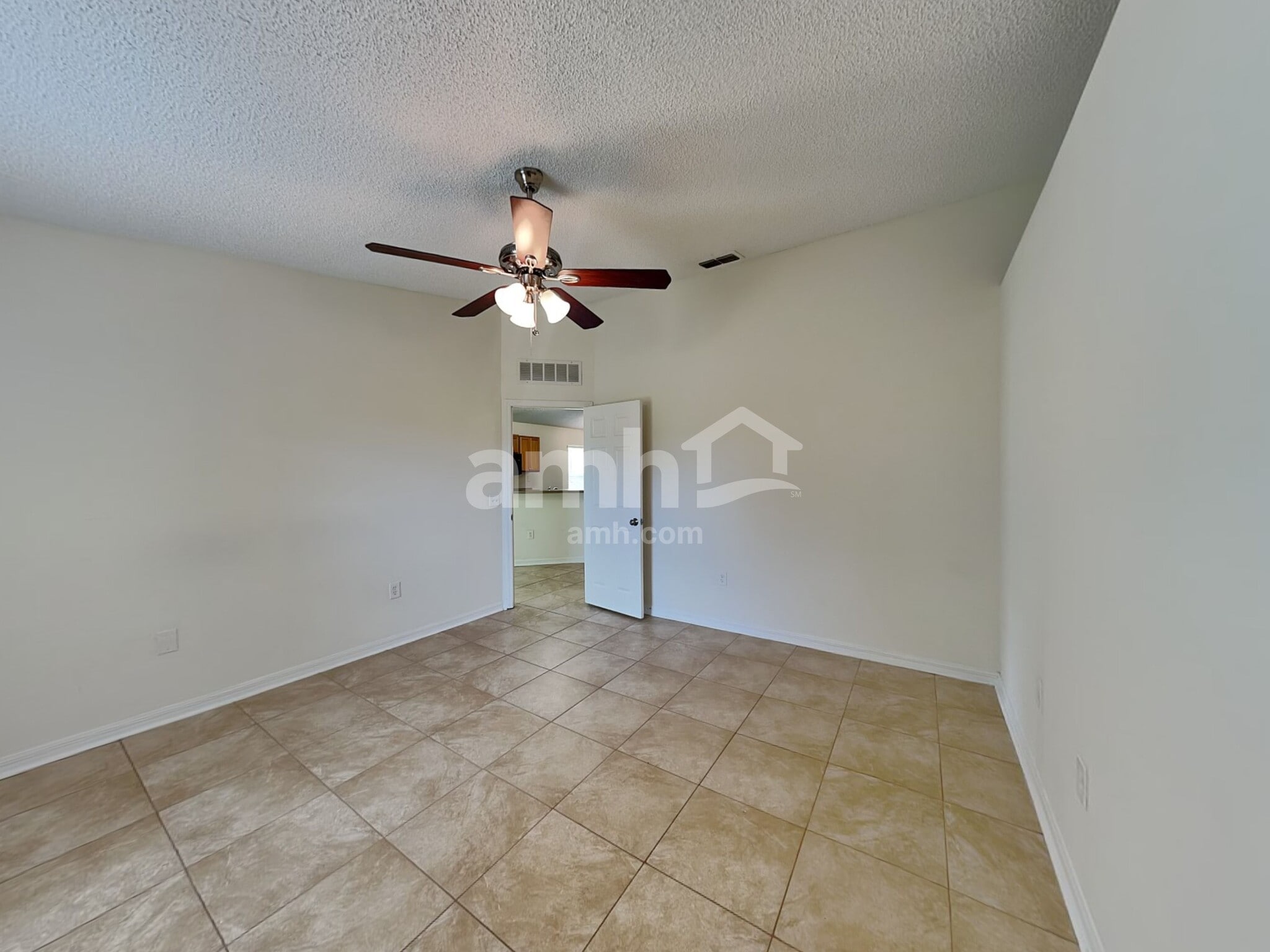 Building Photo - 2201 Pierce Arrow Dr