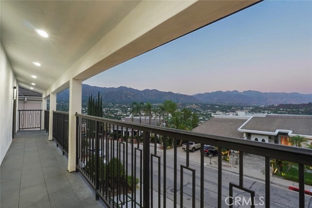 Building Photo - 3381 Oakmont View Dr