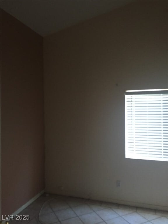 Building Photo - 1405 Iron Springs Dr