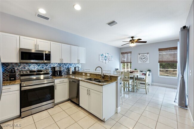 Building Photo - 697 Crossfield Cir