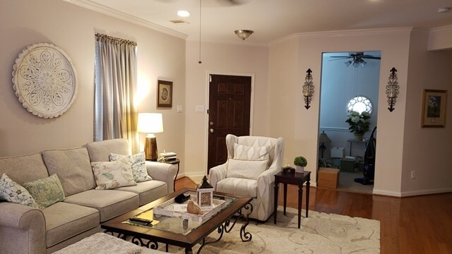 Building Photo - 16026 Summerville Lake Dr