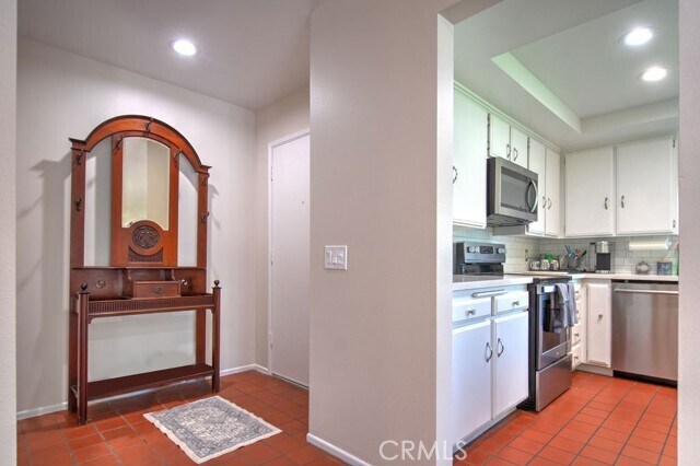 Building Photo - 17252 Citron