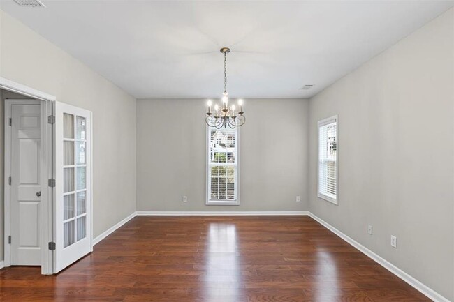 Building Photo - 5551 Wood Vale Ct